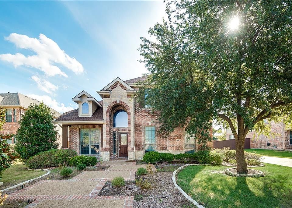 1st image of 106 Briar Oak Dr