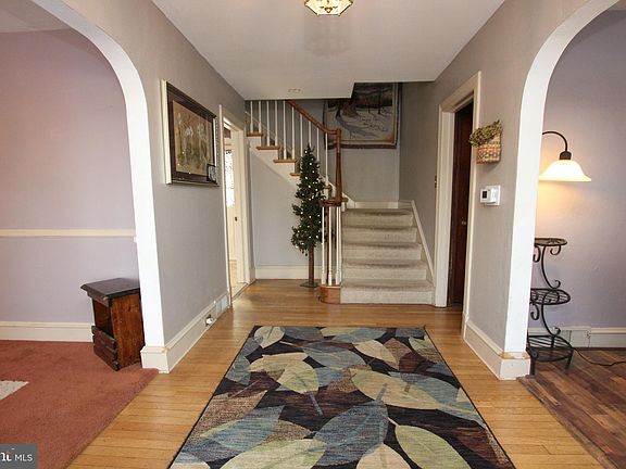 4th image of 9666 Cedar Ln
