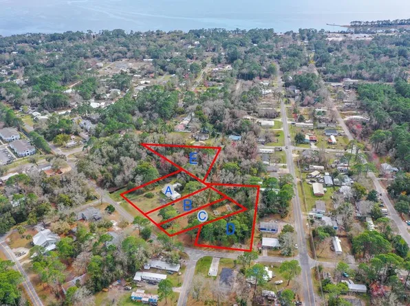 234 Timothy Simmons St, Apalachicola, FL 32320