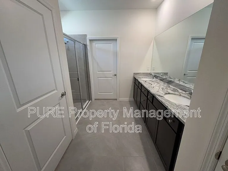 4122 NW 48th Terrace Rd — Photo 37