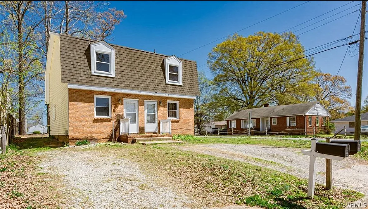 2 bed, 900 sqft, $1,400 — Photo 1
