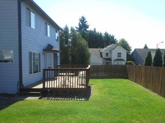 2nd image of 3804 NE 41st Ct