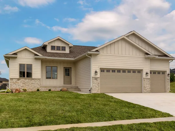 909 NE 12th St, Grimes, IA 50111
