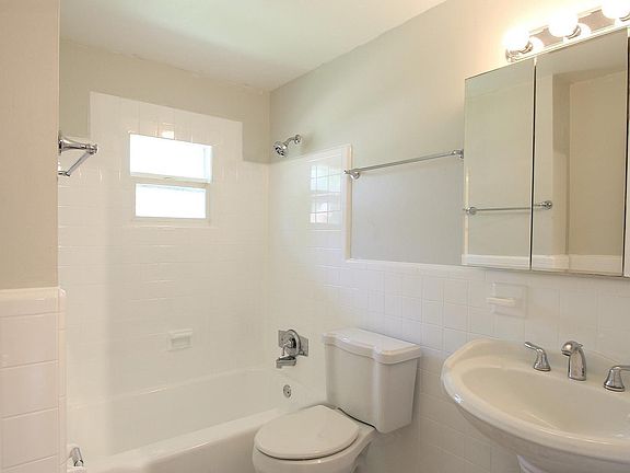 2nd image of 1314 Nina Ct
