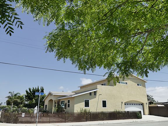 3rd image of 429 Bonito Ave