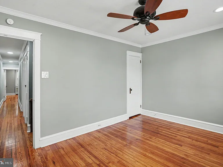 210 E 11th Ave — Photo 31