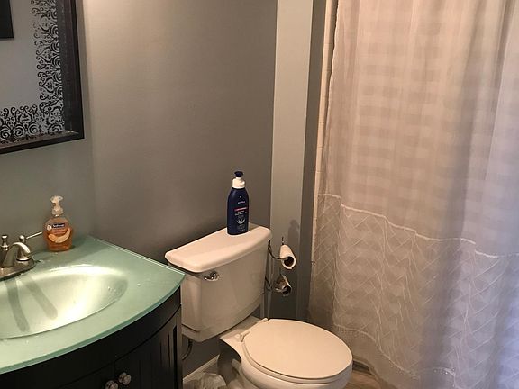 3rd image of 7331 Chatham Ct #5-5B