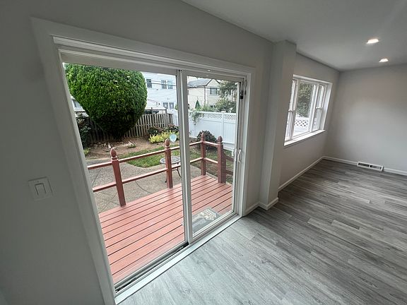 5th image of 22318 59th Ave #1