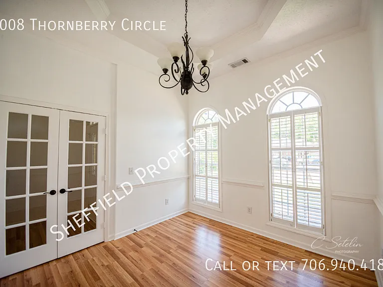 3008 Thornberry Cir — Photo 15