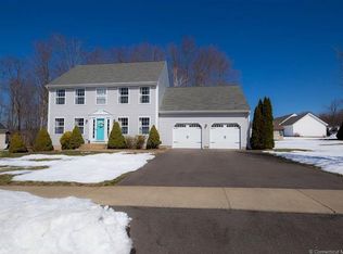 27 Duke Rd, Manchester, CT 06042