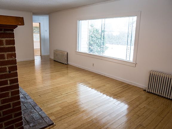 3rd image of 9 Grand View Ave