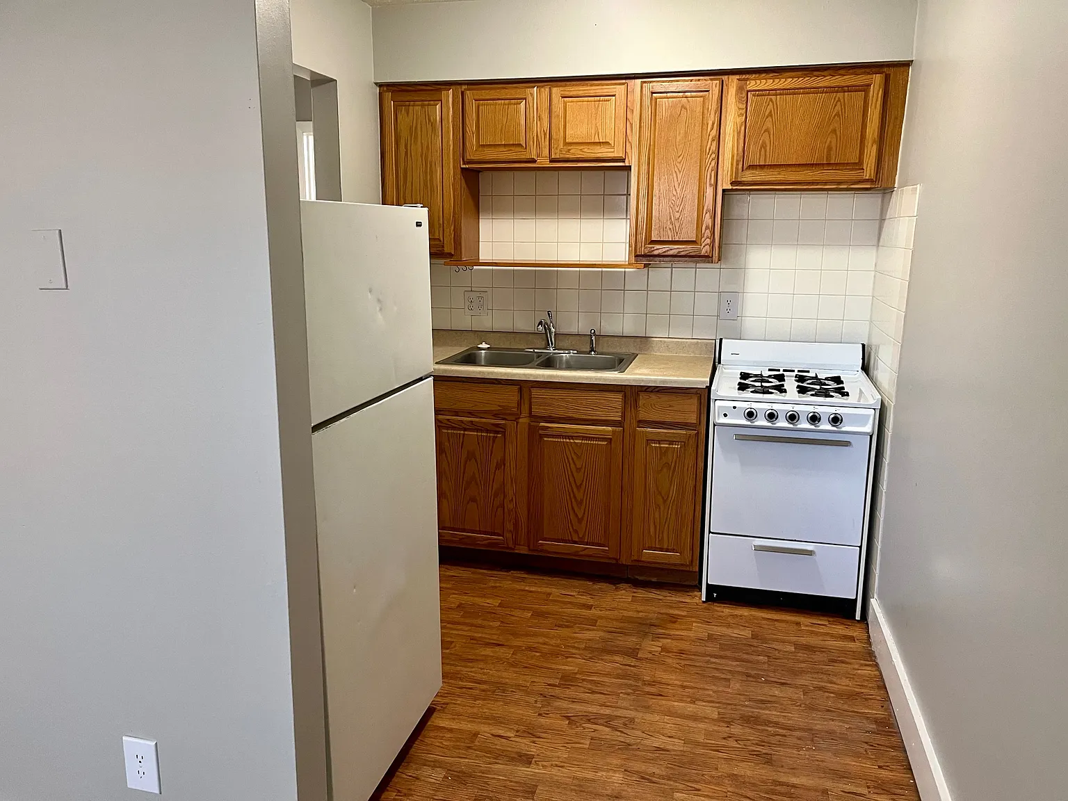 1 bed, 700 sqft, $800 — Photo 4