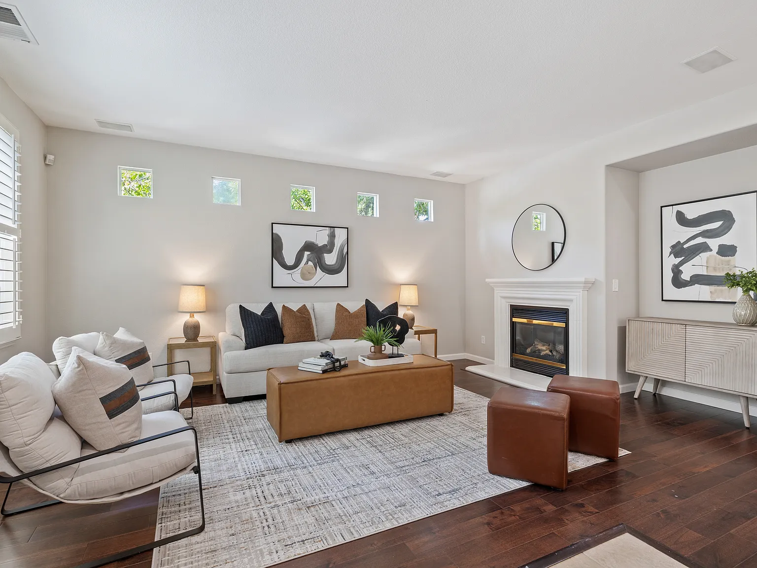 4 bed, 2.5 bath, 2036 sqft, $7,000 — Photo 4