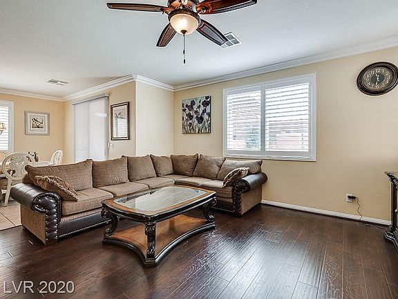 5th image of 9857 Vista Meadows Ave
