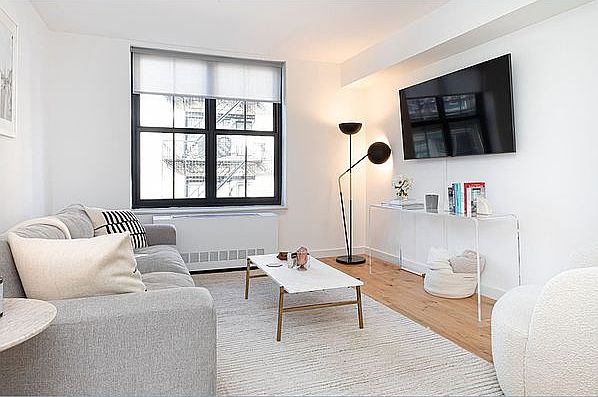 1st image of 298 Mulberry St APT 7A