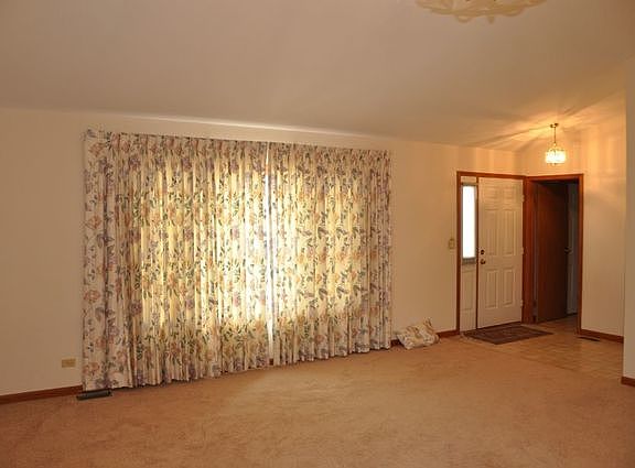 2nd image of 2255 Valley Creek Dr