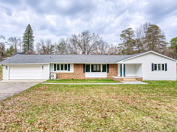 2nd image of 1191 Pierce Rd