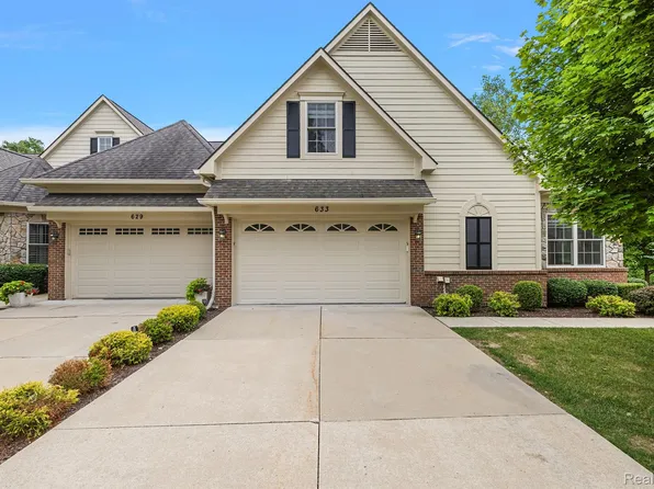 633 Mountain Cir, Rochester, MI 48306