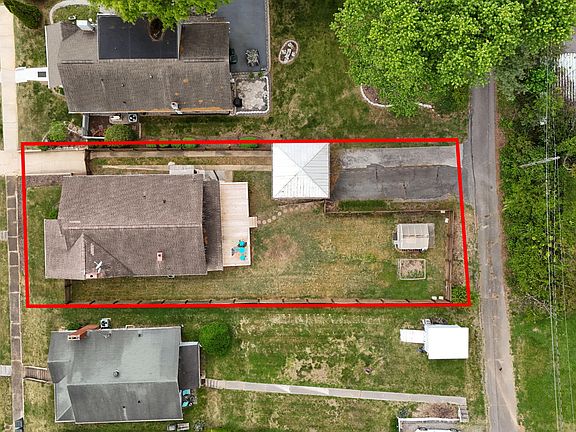 4th image of 1023 Arlington Ave
