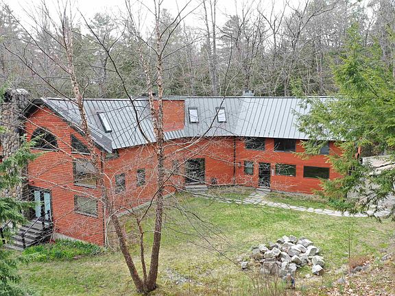 2nd image of 18 Treeline Road