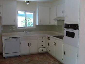 2nd image of 2911 Sargent Ave