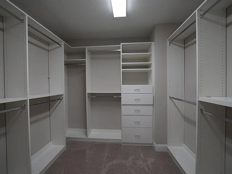 5450 Wayfarer Ave — Photo 15