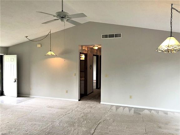 5th image of 7201 Pleasant St
