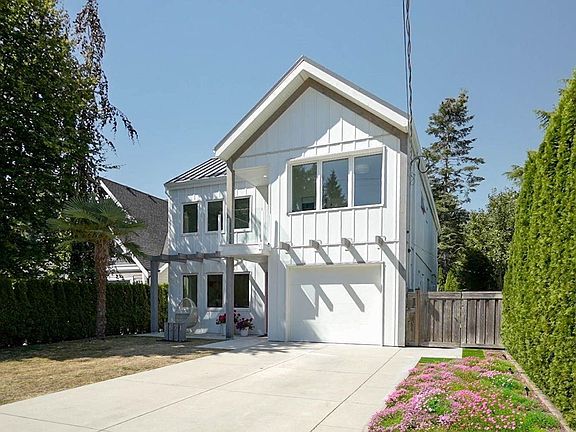 2nd image of 1671 Farrell Cres