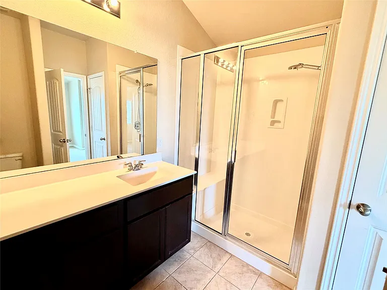 601 Katmai Cir — Photo 14