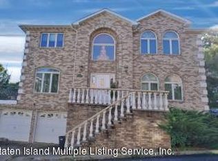 15 Michael Loop, Staten Island, NY 10304