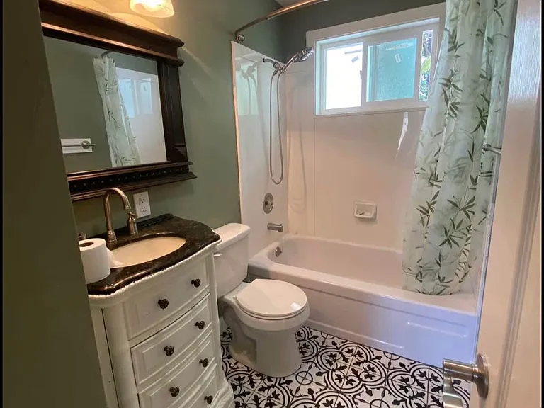 612 N 860 W — Photo 3
