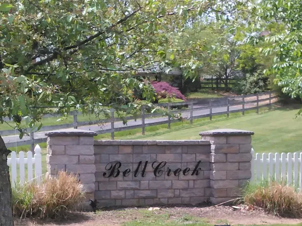 11 Topside Cres, Staunton, VA 24401