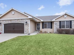 1817 3rd Ave SE, Altoona, IA 50009