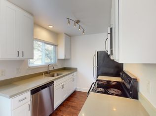 109 Professional Center Pkwy APT 403, San Rafael, CA 94903