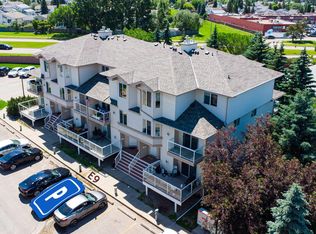 2505 42nd St NW #11, Edmonton, AB T6L7G8