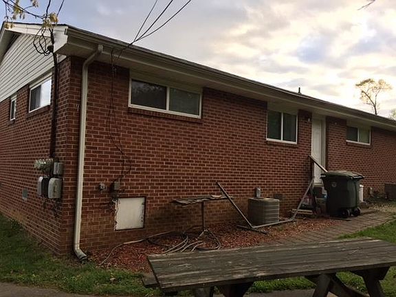 3rd image of 305 Wygoda Cir