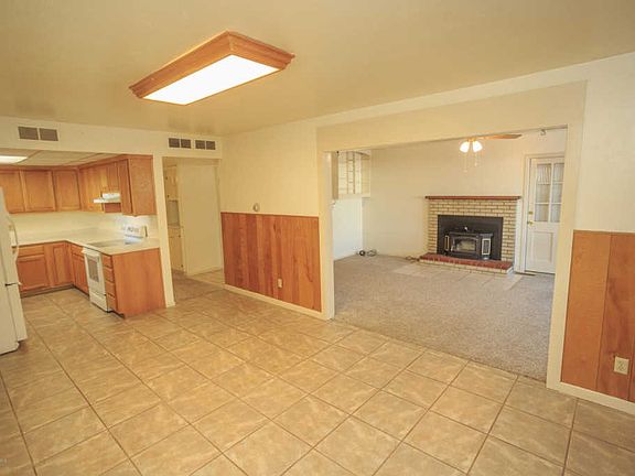 4th image of 3208 N Coronado Ave