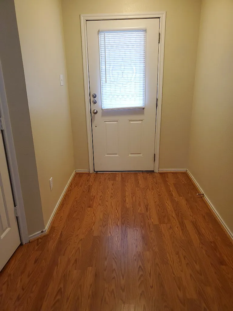 3 bed, 1603 sqft, $1,850 — Photo 3