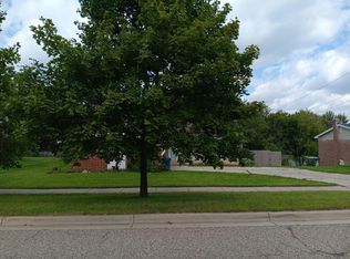 720 E Grand Blanc Rd, Grand Blanc, MI 48439