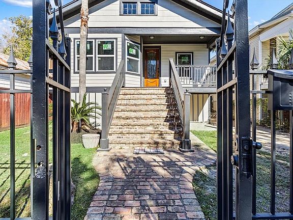 3rd image of 816 Sealy Street