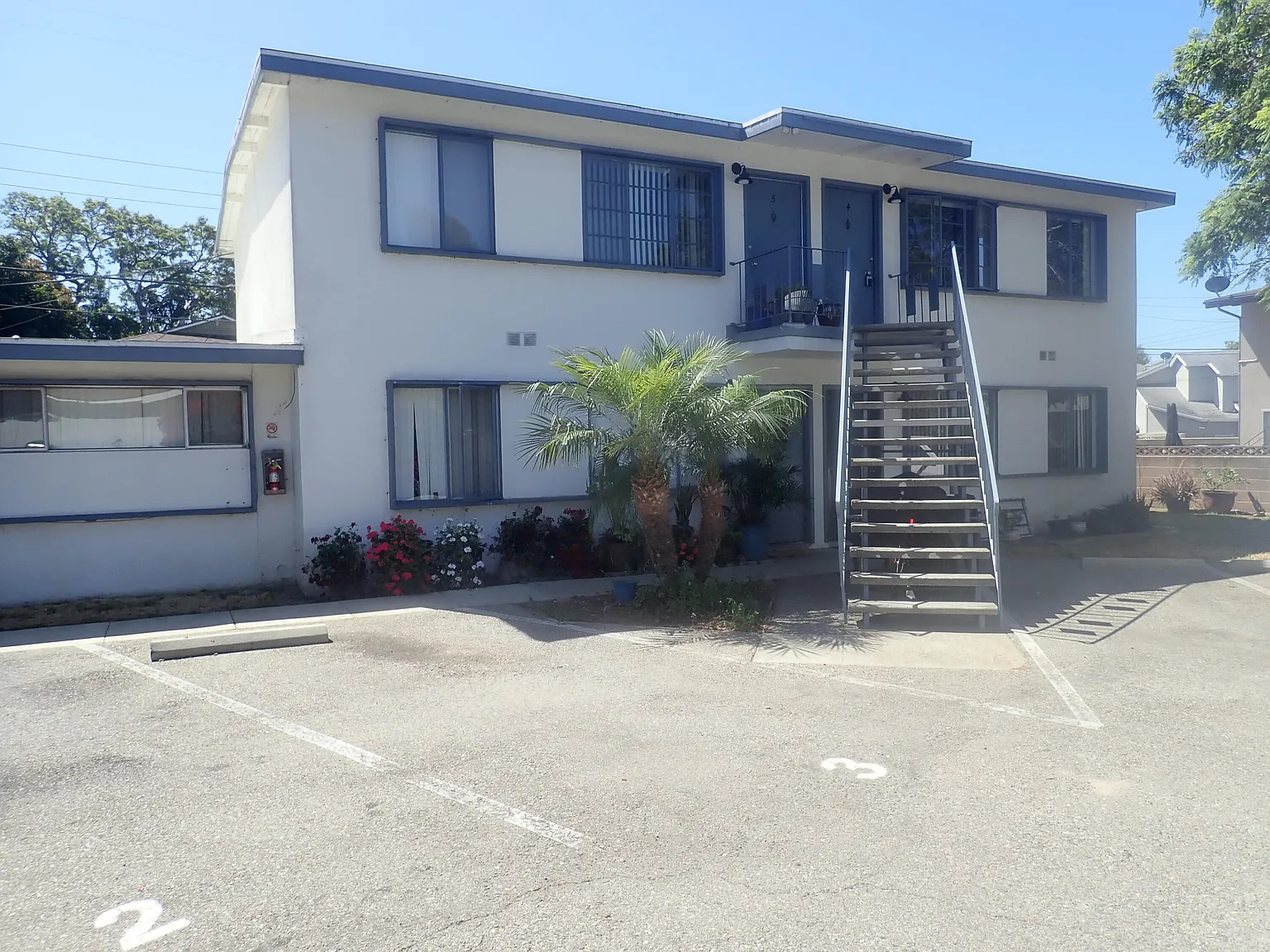 1 bed, 1.0 bath, $2,450 — Photo 1