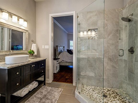 5th image of 4143 E Crescent Way