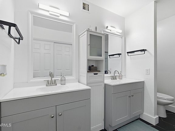 33rd image of 4536 W Continental Drive