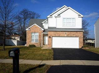 730 W Georgian Ct, Addison, IL 60101