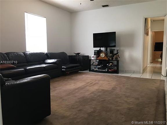 4th image of 2182 NE 182nd St