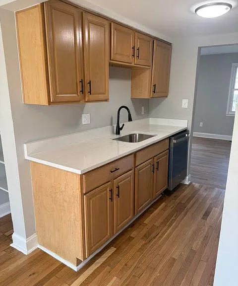 1777 Aberdeen Cir — Photo 3