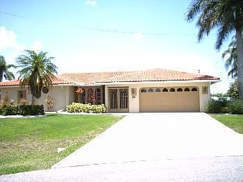 1st image of 601 SW 49th Ln