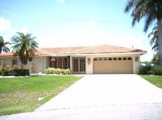 601 SW 49th Ln, Cape Coral, FL 33914