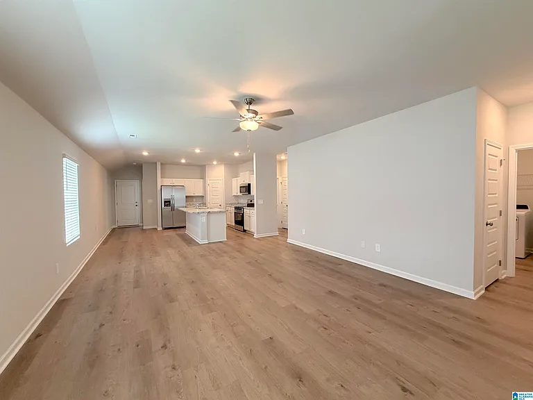155 Challenger Way — Photo 4