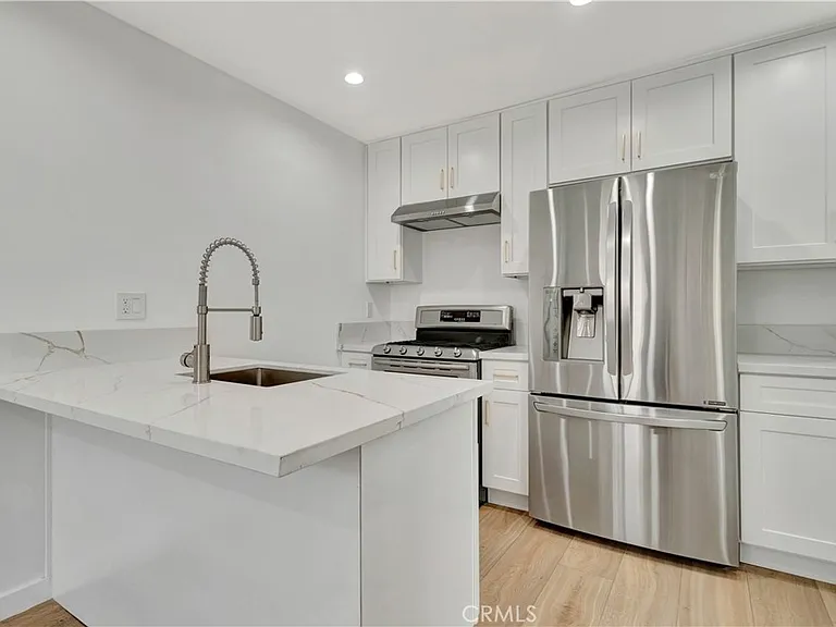 16654 Horace St — Photo 4